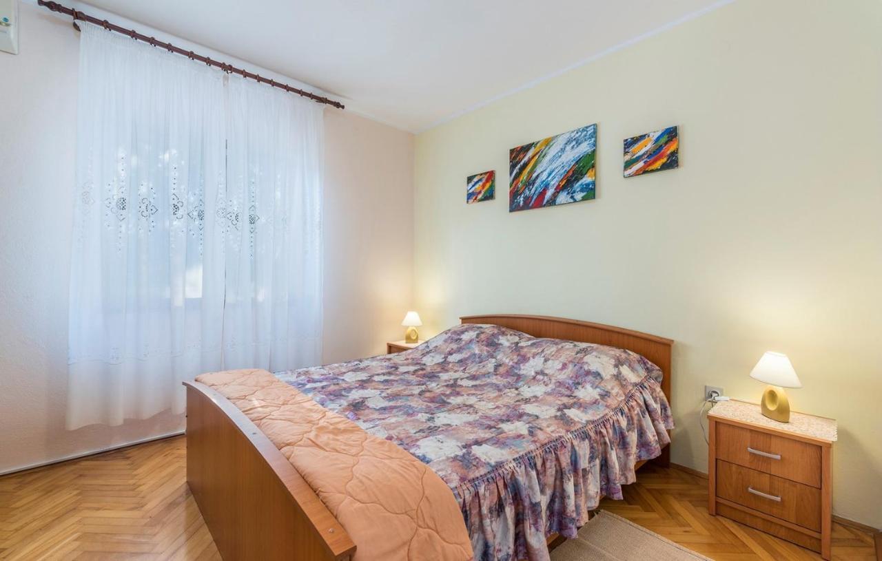 Ferienhaus Zora With Whirlpool Sveti Lovreč Pazenatički Eksteriør billede